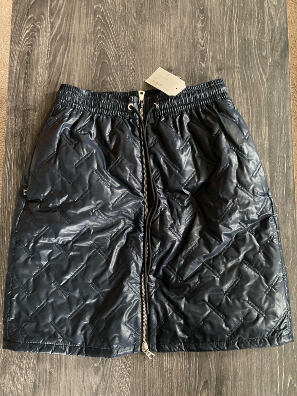 Women’s Nike Quilted Black Zip-Front Skirt